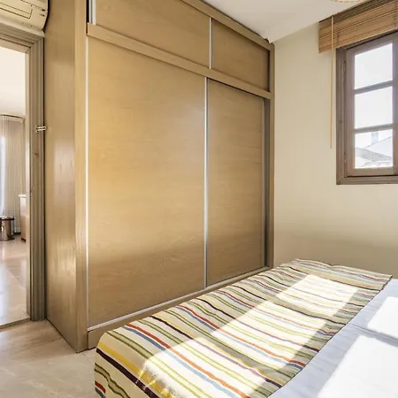 Glamorous Flat With Jacuzzi Near Hadrians Gate Holiday home
